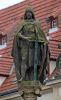 371px-gustrow_borwin-brunnen_heinrich_borwin_ii_furst_zu_mecklenburg_01-2__large